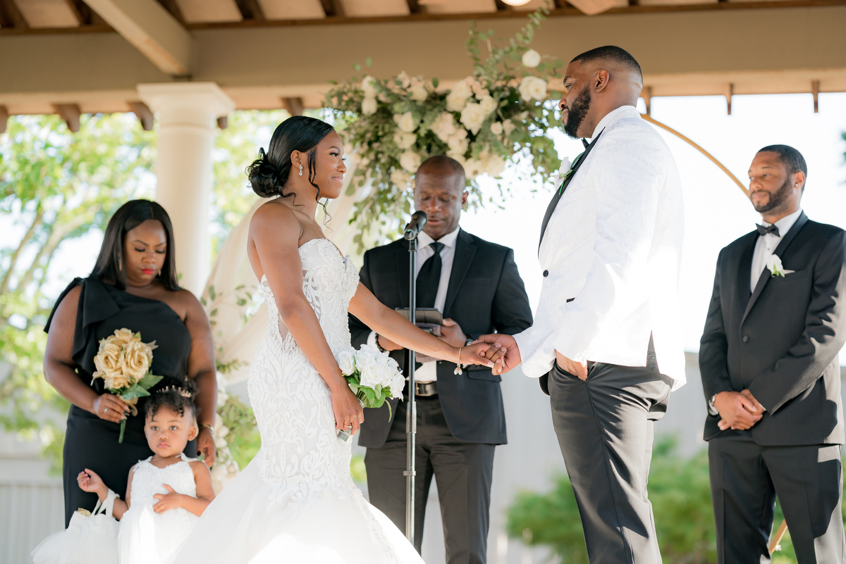 Wedding Photography of a Romantic Couple 